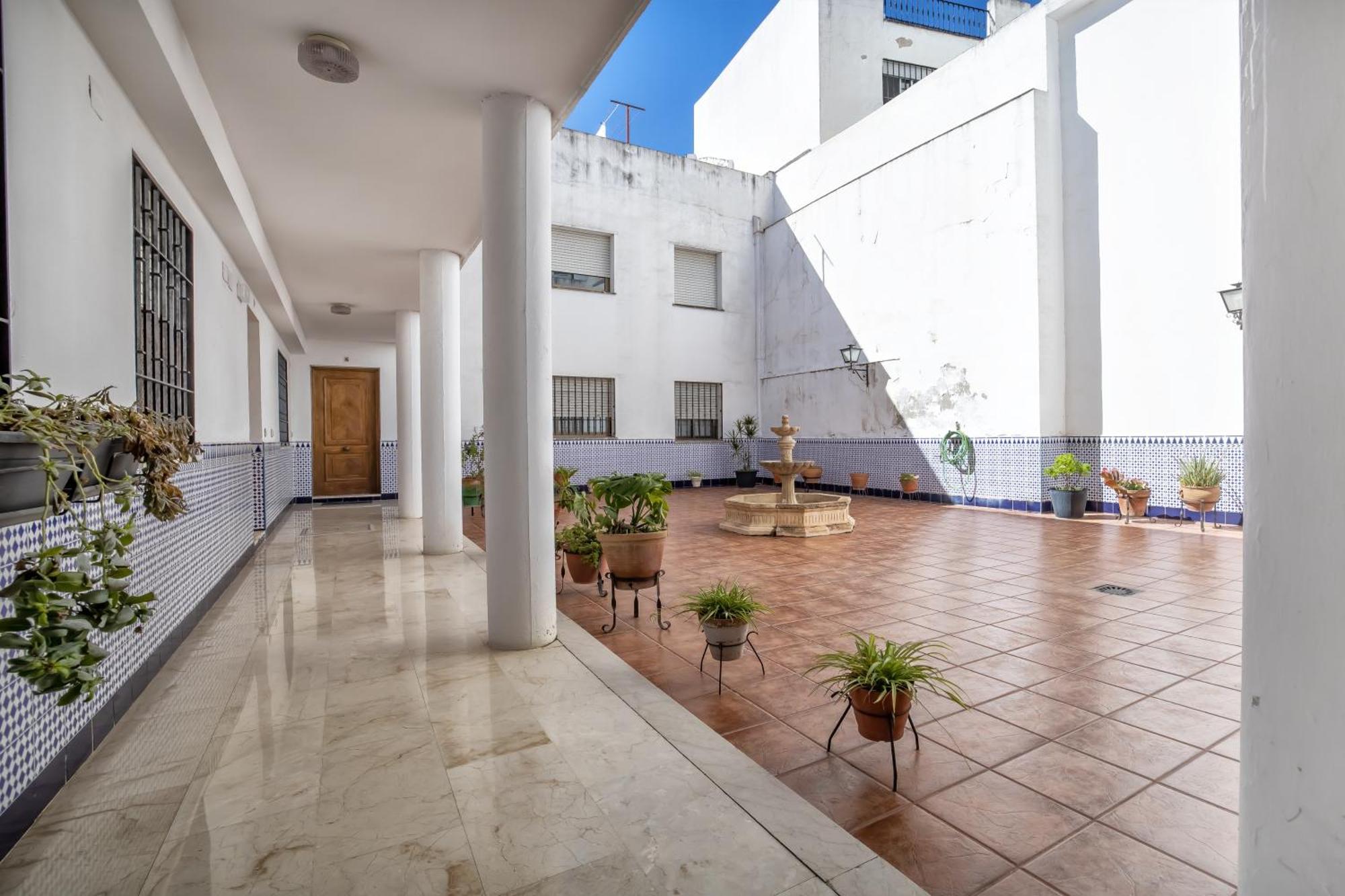 Las Azucenas De Conchaa- Parking Privado Gratuito Cordoba Luaran gambar